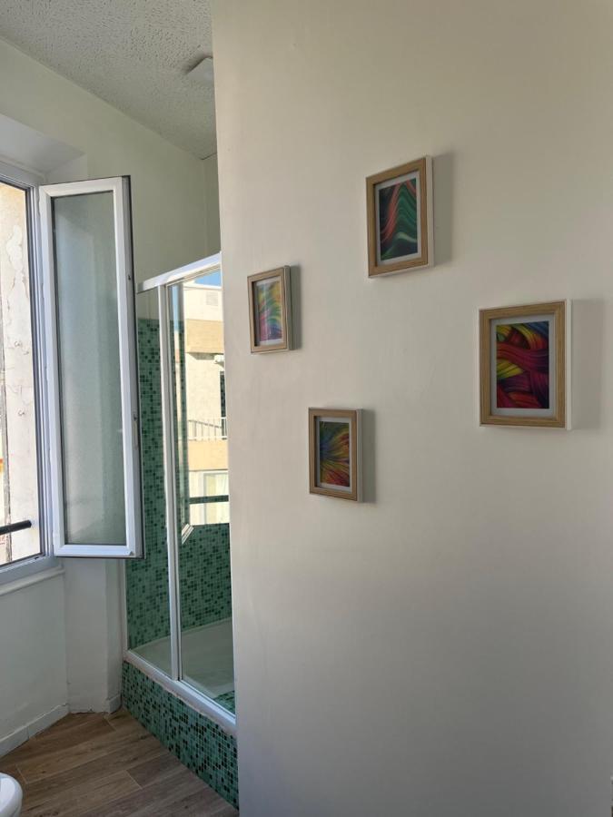 Appartement Hyeres - Centre Ville 3 Chambres 6 Personnes 4Eme Etage Escalier - Sebastien Claire Exterior photo